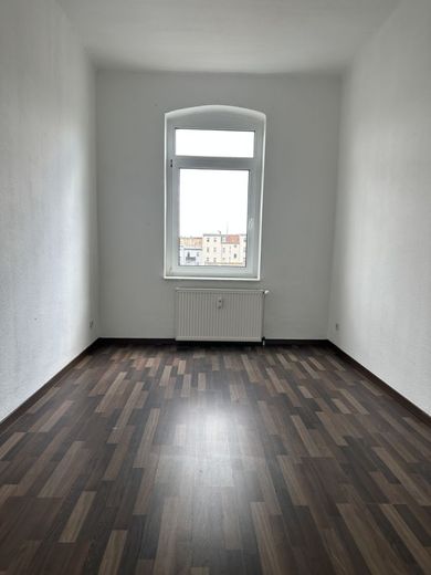 Gut geschnittene 3-Raumwohnung nur unweit vom Hauptbahnhof! – Kind/Arbeit