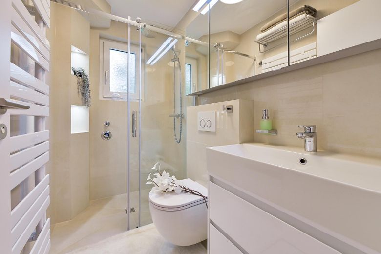 Volledig gemeubileerd en nieuw gerenoveerd 3-kamer appartement in HN-City met enkele garage - PROVISIEVRIJ – Badezimmer