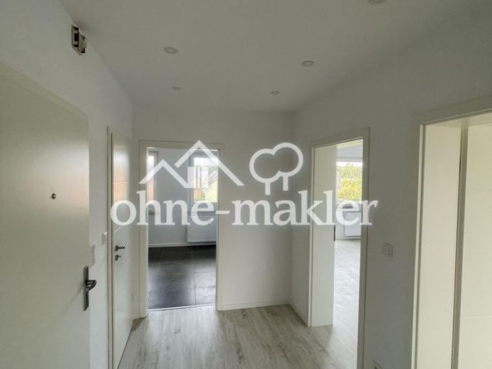 2-Zimmer Wohnung mit Balkon und Garage – Foto 1