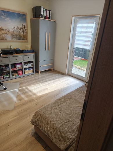 Einfamilienhaus Doppelgarage Schwedenhaus großes Grundstück – Foto 15
