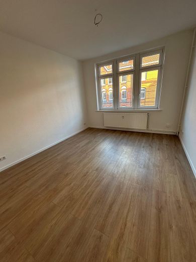 Schöne 3-Zimmer Wohnung in Hannover zu vermieten (7) (ID1663) – Wohnzimmer