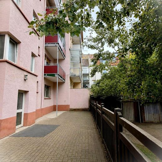 8 unità abitative plurifamiliari ad alto rendimento con riserva di ampliamento - ZV – Innenhof / Garten