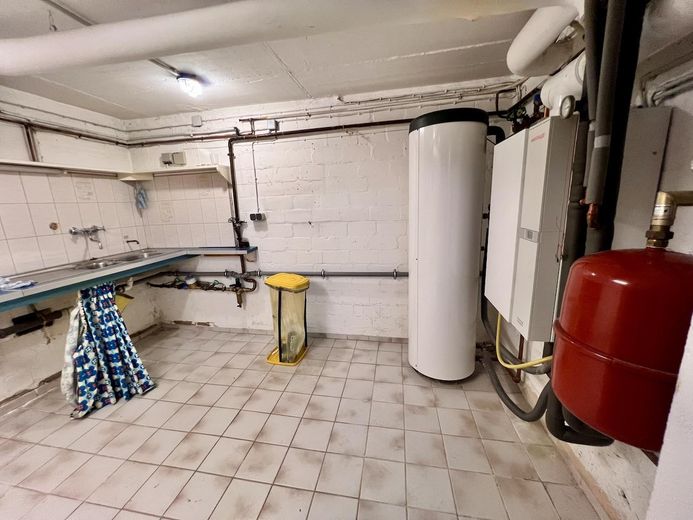 Kendine ait arsa üzerinde 4 odalı sıra ev – Heizungsraum