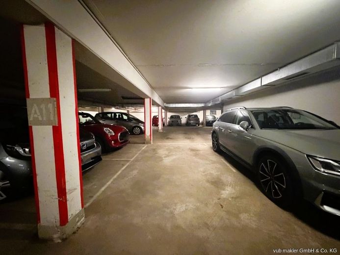 Helle Dachgeschosswohnung in Köditz mit zwei Balkonen und Tiefgaragenstellplatz – VUB0002470-16