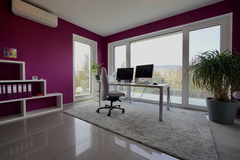 Luftige Bauhausvilla – Büro