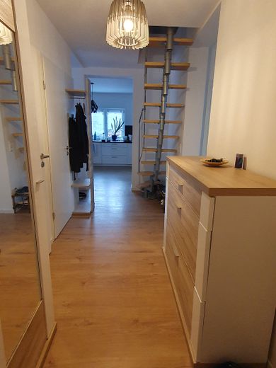 Flur mit Treppe