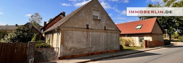 IMMOBERLIN.DE - Charaktervolles Haus mit viel Potential, Sonnengarten und Solaranlage
