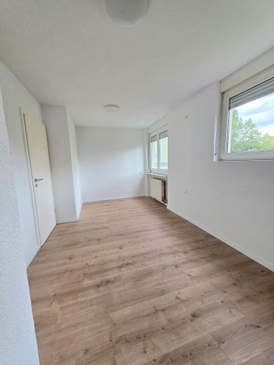 Küche Blick zum Essbereich