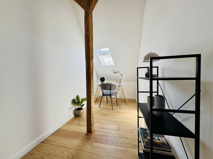 Kapsamlı yenilenmiş eski bina dairesi Lüneburg – 2,5 oda, komisyonsuz – Arbeitszimmer