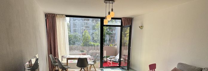 Wohnzimmer möbliert