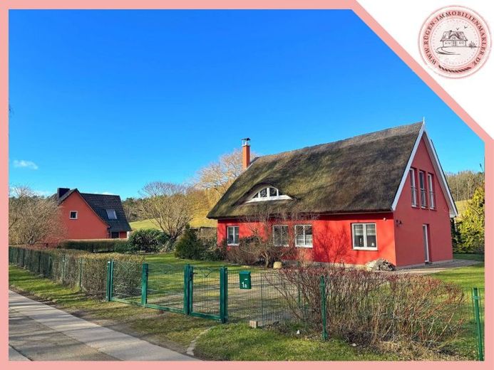 Charmantes Reetdachhaus in naturnaher Lage nahe dem Großen Jasmunder Bodden – फोटो 1