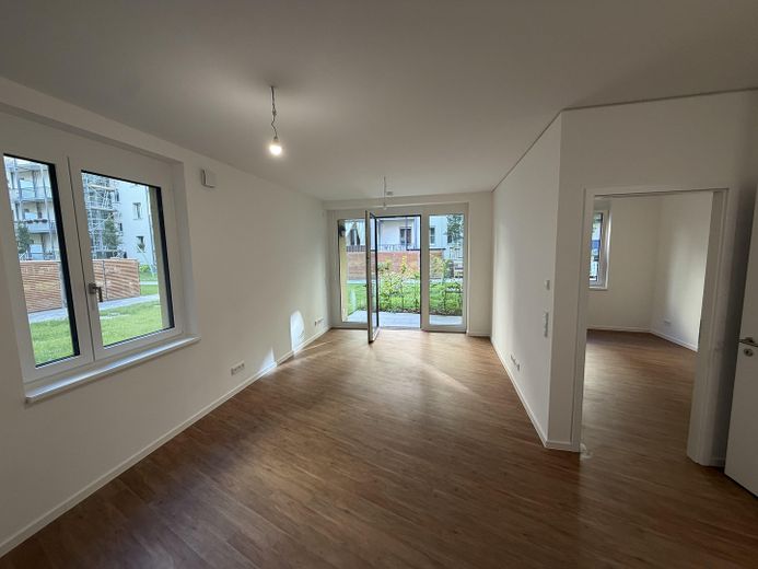 Erstbezug 2-Zimmer-Neubauwohnung | Terrasse, Einbauküche, Keller – फोटो 1