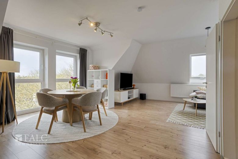 Helle 3-Zimmer-Maisonettewohnung in Top-Lage von Hürth Efferen – Wohnzimmer
