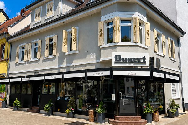 Ekskluzywna lokalizacja w centrum Viernheim – dom mieszkalno-usługowy o powierzchni 361 m²