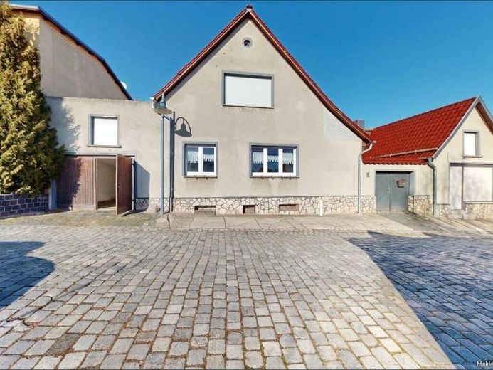 PROVISIONSFREI: Viel Raum unter einem Dach – 8-Zimmer-Haus in Klostermansfeld – Foto 1