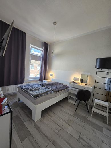 Charmante 2,5-Zimmer-Wohnung mit großzügiger Südterrasse – Foto 9
