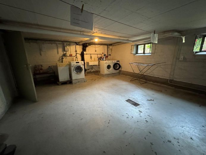 Gemütliches Zuhause für die ganze Familie – helle 3,5-Zimmer-Dachgeschosswohnung in Essen-Borbeck – Waschküche