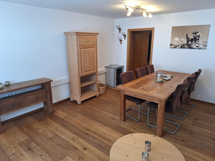 Balderschwang’da kapalı otoparklı yüksek kaliteli tatil evi – Wohnzimmer