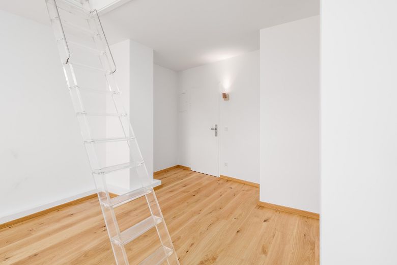 RARITÀ AL LEHEL | Maisonette modernizzata con vista sul verde e posto auto in garage sotterraneo – senza provvigione – Wohnbereich 5. OG