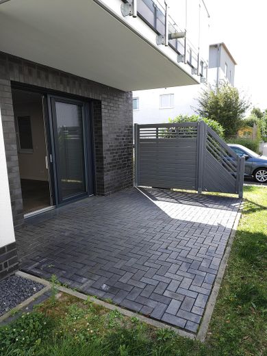 Luxuriöse 3-Zimmer-EG-Wohnung mit Terrasse, behindertengerecht, in WF – Foto 2
