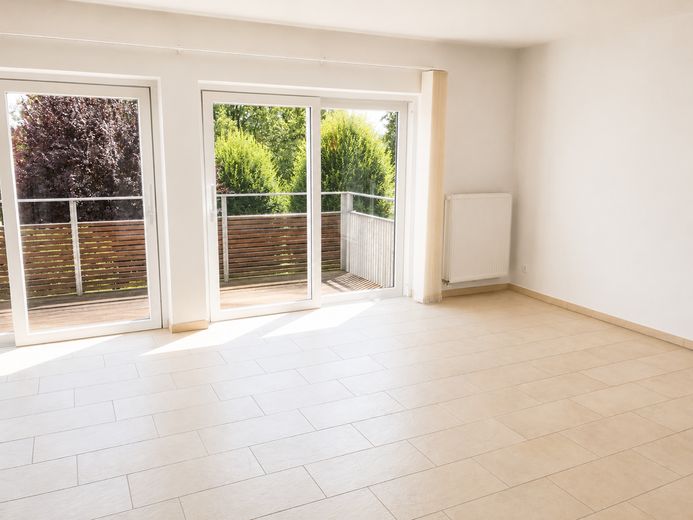 Wunderschönes Einfamilienhaus mit Potenzial: Ein Wohntraum für jeden - Keine Maklerprovision! – Wohnzimmer 1.OG