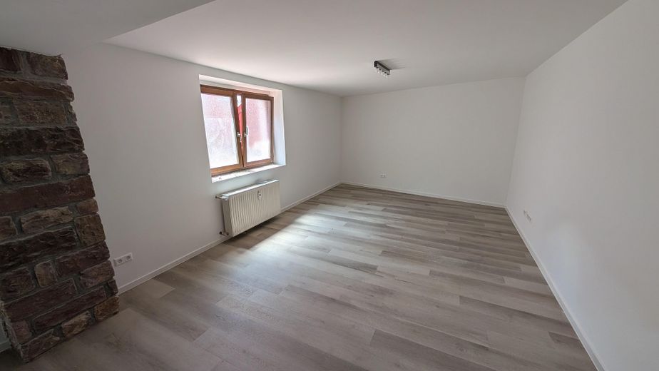 Kernsaniertes Reihenmittelhaus/Wohnung auf 2 Ebenen und neuer Einbauküche in Bruchsal-Heidelsheim – Wohnbereich