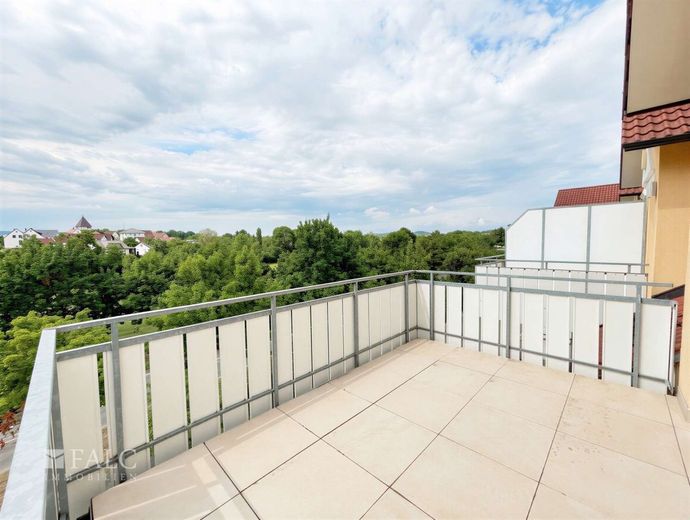 Auf der Sonnenseite ganz oben - FALC Immobilien Öhringen – Balkon Wohnen