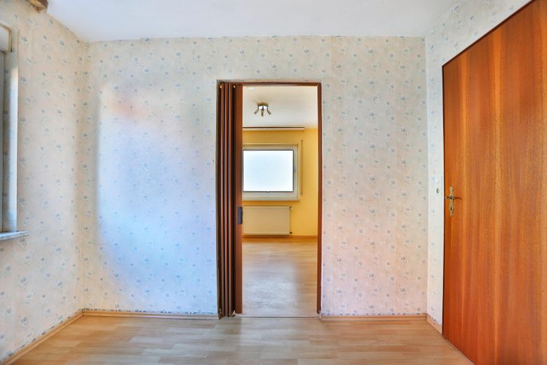 Provisionsfrei ! Großzügiges Mehrgenerationenhaus, Doppelgarage & Anbau in Freigericht – Foto 20