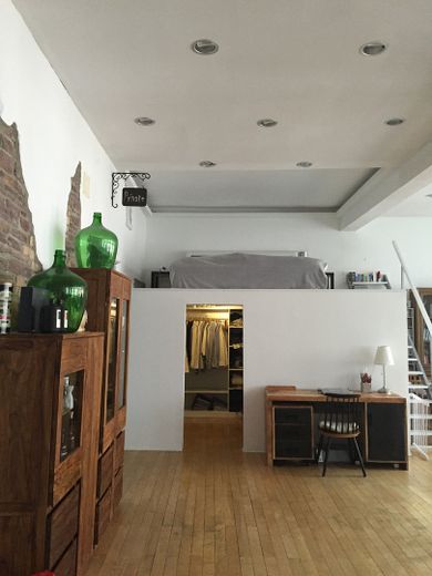 Air-conditioned, smart loft with charm – Wohn-Schlafraum mit Hochbett