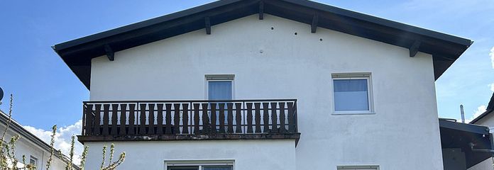 Sicht auf das Haus vom Garten