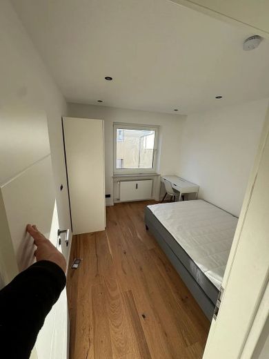Großzügige 4er-WG – noch 3 Zimmer verfügbar - Pachemstraße 9 WE 4 / Zimmer 2 – Zimmer 2