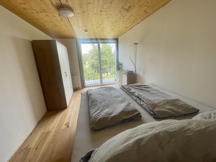 Schlafzimmer - A