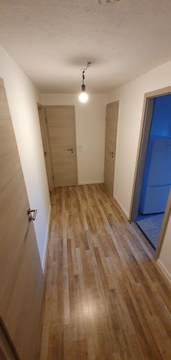 Gepflegte 3-Zimmer-Dachgeschosswohnung in Mönchengladbach-Venn – Flur