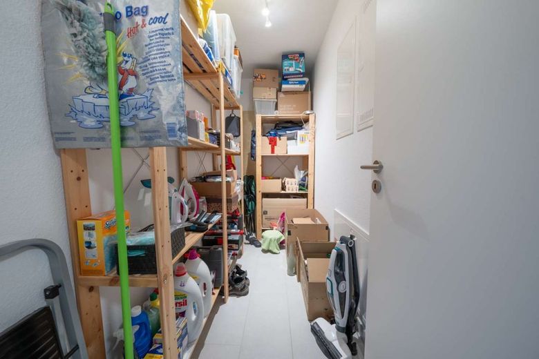 Kapitalanlage! Komfortable 2,5-Zimmer-Wohnung mit Balkon und TG-Stellplatz – Abstellkammer