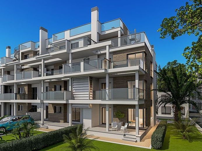 Appartements mit 3 Schlafzimmern, 2 Bädern und Gemeinschaftspool nur 200 m vom Strand – Foto 1