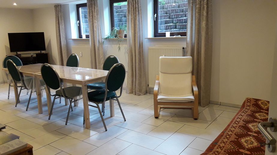 repräsentatives Zweifamilienhaus – WohnZimmer Tiefparterre