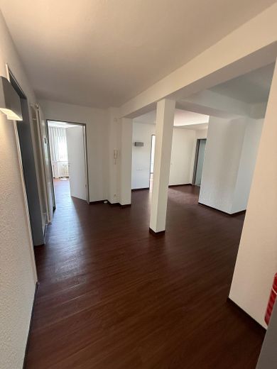 5 pojedynczych biur (metraż od 30 m²) w małym centrum biurowym, doskonała lokalizacja – bezpośrednio od właściciela – Zdjęcie 7