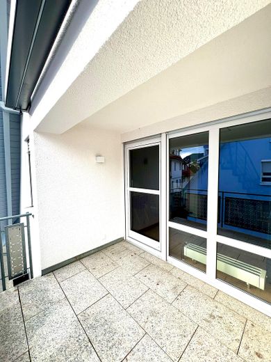 Appartamento maisonette di 4,5 locali con balcone e garage – Balkon / Loggia
