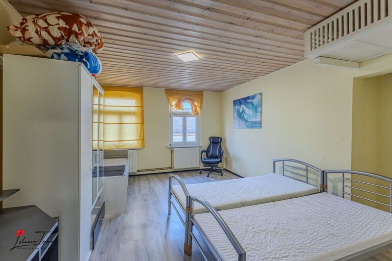 Neu positioniertes MFH in Bernau bei Berlin – Schlafzimmer DG