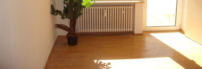 Leerstehende gepflegte Wohnung zu verkaufen – Sicht aus dem Wohnzimmer