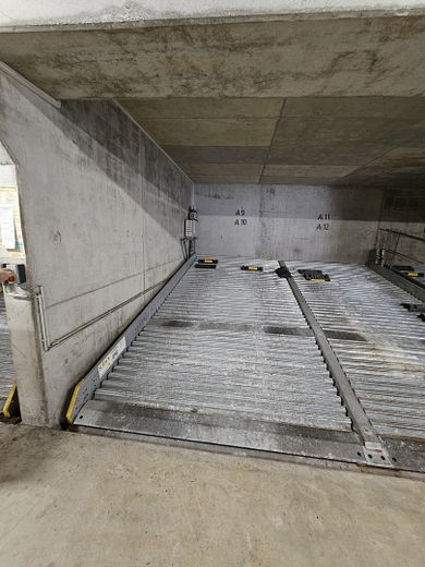 Bel appartement d’une pièce avec balcon dans un environnement calme à Laupheim – TG-Stellplatz Doppelparker