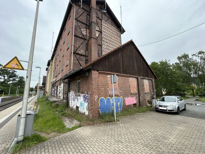 Außenansicht Silogebäude