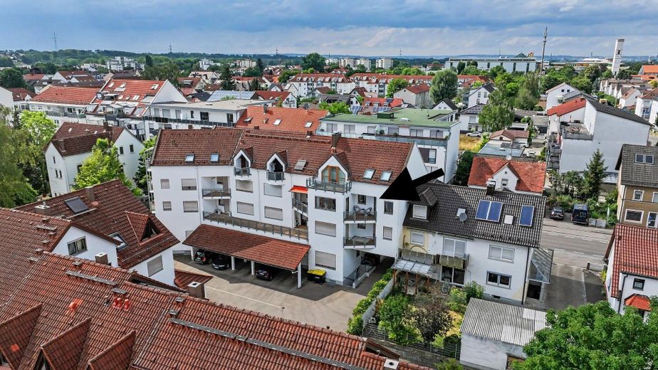 Nowoczesne 3-pokojowe mieszkanie, z balkonem słonecznym, bez prowizji, gotowe do bezpośredniego wprowadzenia – Aussenansicht (Rückseite)