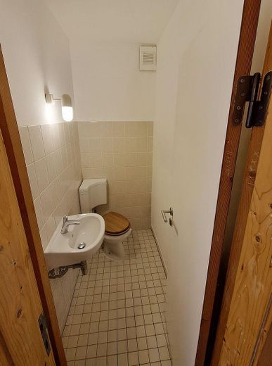 saniertes Reihenhaus nähe Hochkamp – Gästebad