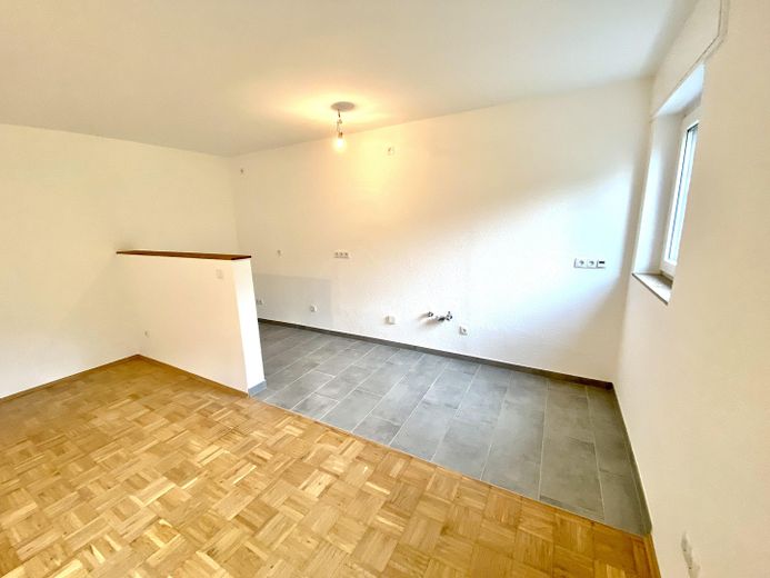 Helle 2-Zimmer-Erdgeschoss-Einliegerwohnung (60m2) – ALLES inklusive ab 15. Juli frei – Küche