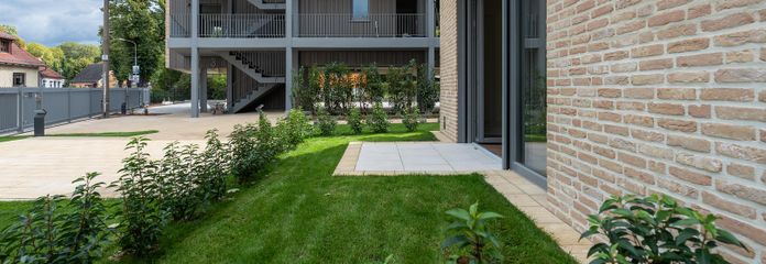 ¡Bienvenido a su nuevo hogar junto al palacio de Caputh! – Aussenanlage
