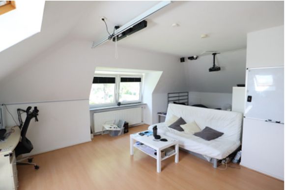 Einfamilienhaus (freistehend) mit Einliegerwohnung – Zimmer 1 DG