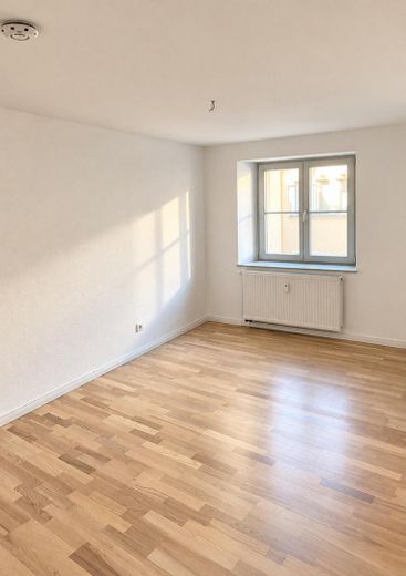 Charmante Maisonettewohnung über zwei Ebenen mit besonderem Altbauflair – Foto 12