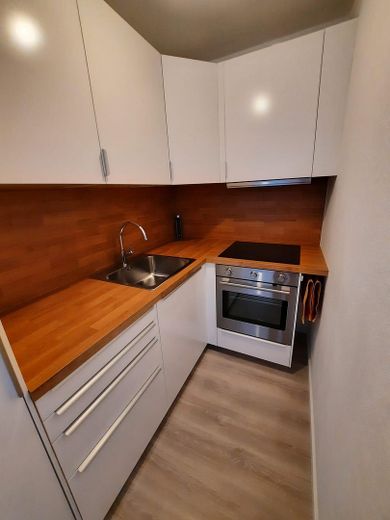 Helle 2‑Zimmer‑Wohnung mit großem Balkon – zentral in Hämelerwald – Küche
