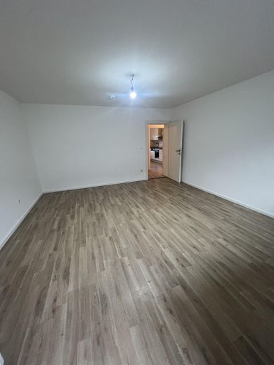 2-Zimmer Wohnung mit 4,5 % Rendite in München Giesing – Wohnzimmer